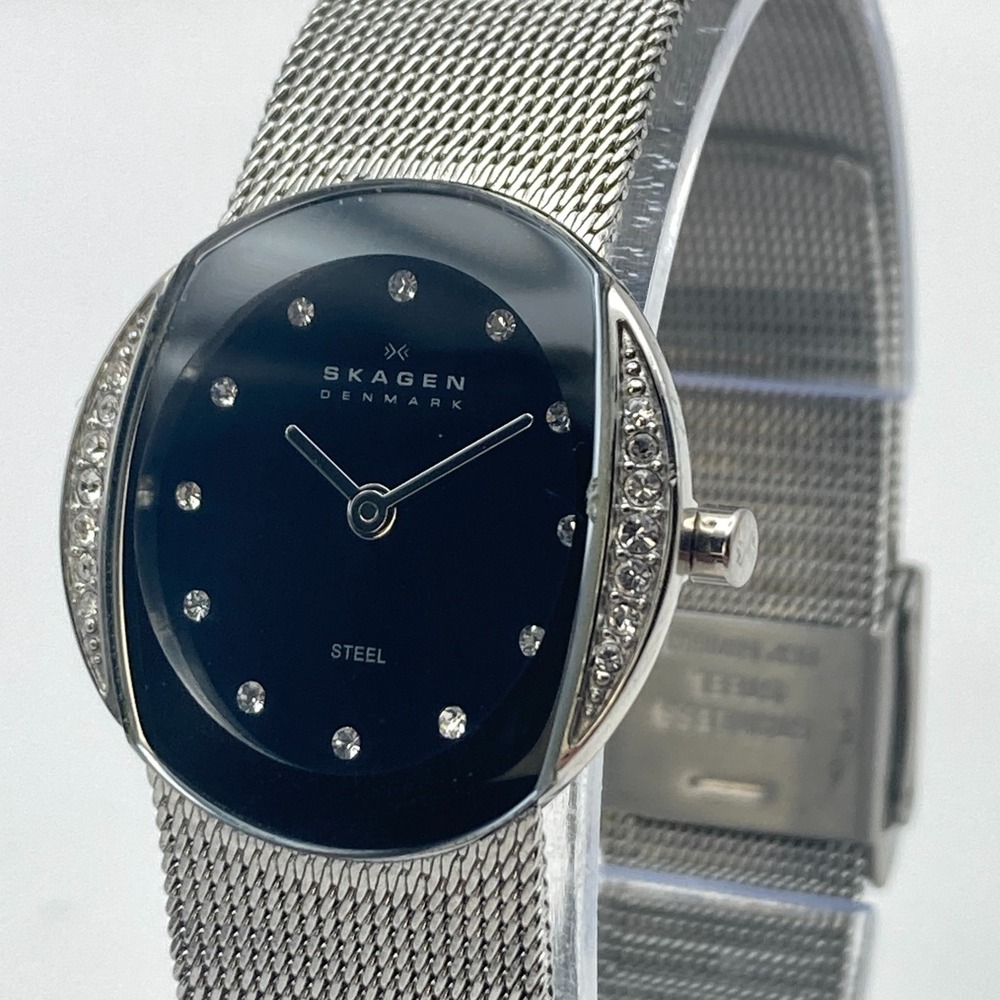Skagen Women's Watch 26mm Silver Tone Crystals Black Dial Mesh Band New Battery